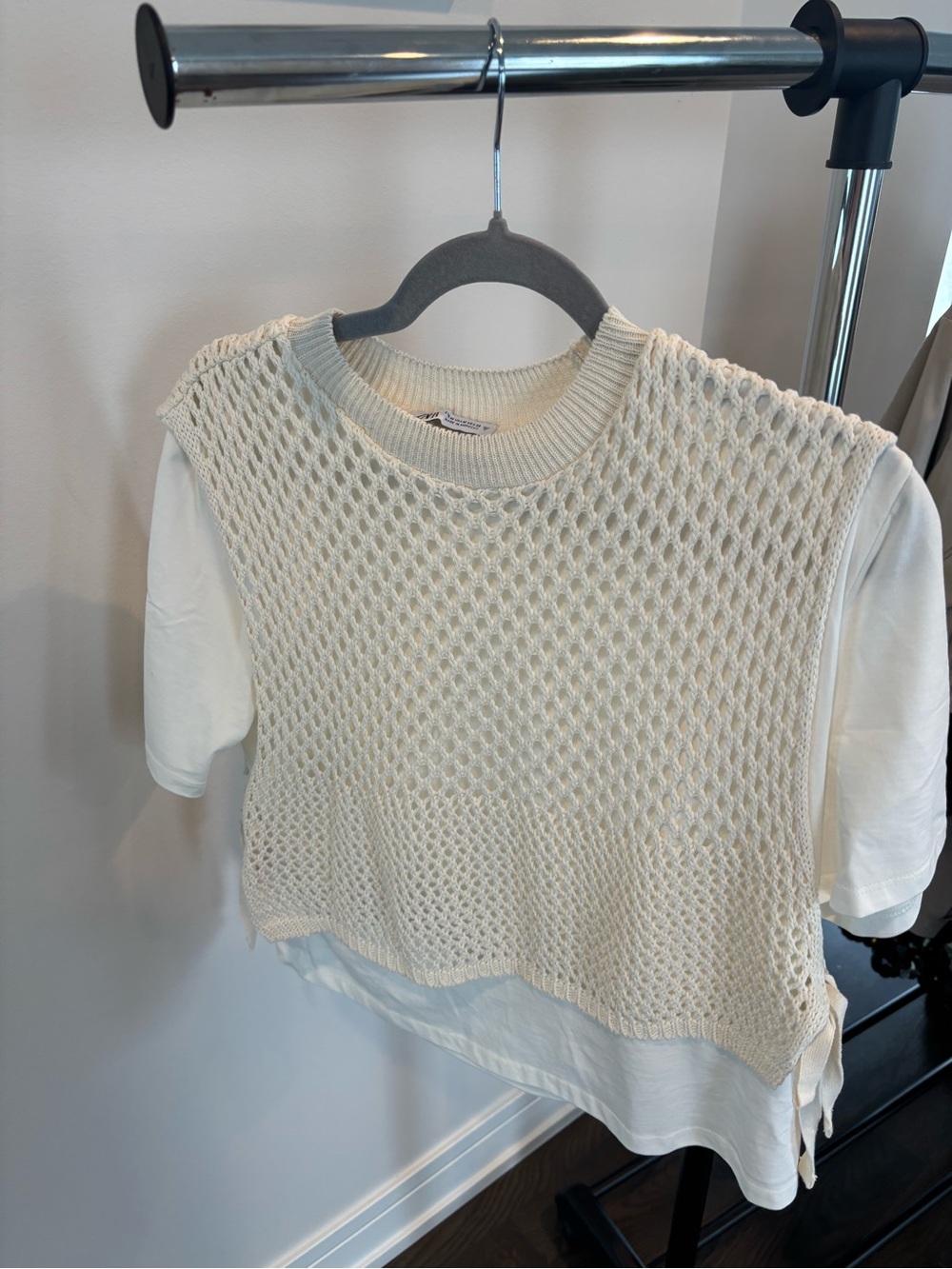 Zara Cream Open-Knit V-Neck Sweater Vest